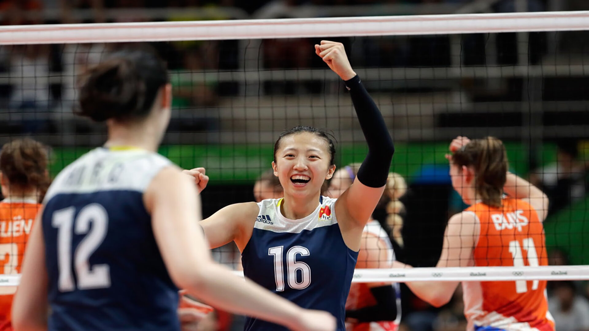 2026世界杯E组惊世之战,法国碾压芬兰?莱万多夫斯基一人对抗高卢雄鸡,全场最佳!